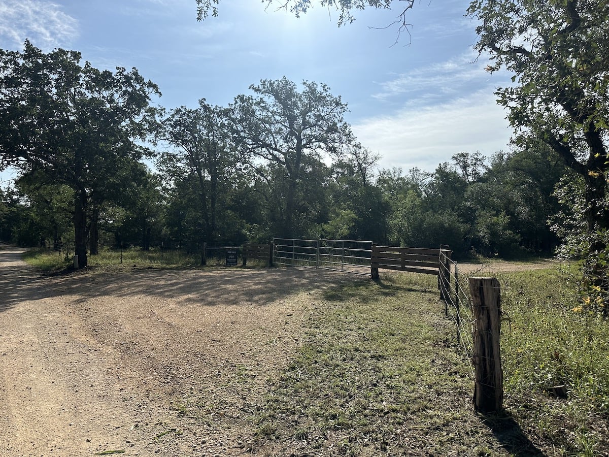 Luling, Texas, ,Land,For Sale,1053